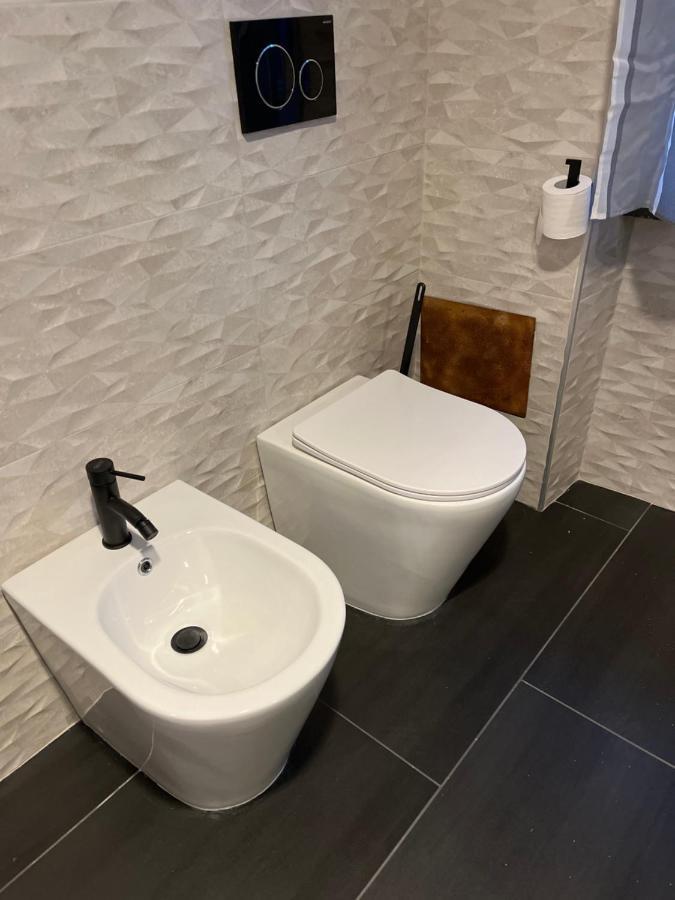 Minardi Apartments Vercelli Eksteriør billede
